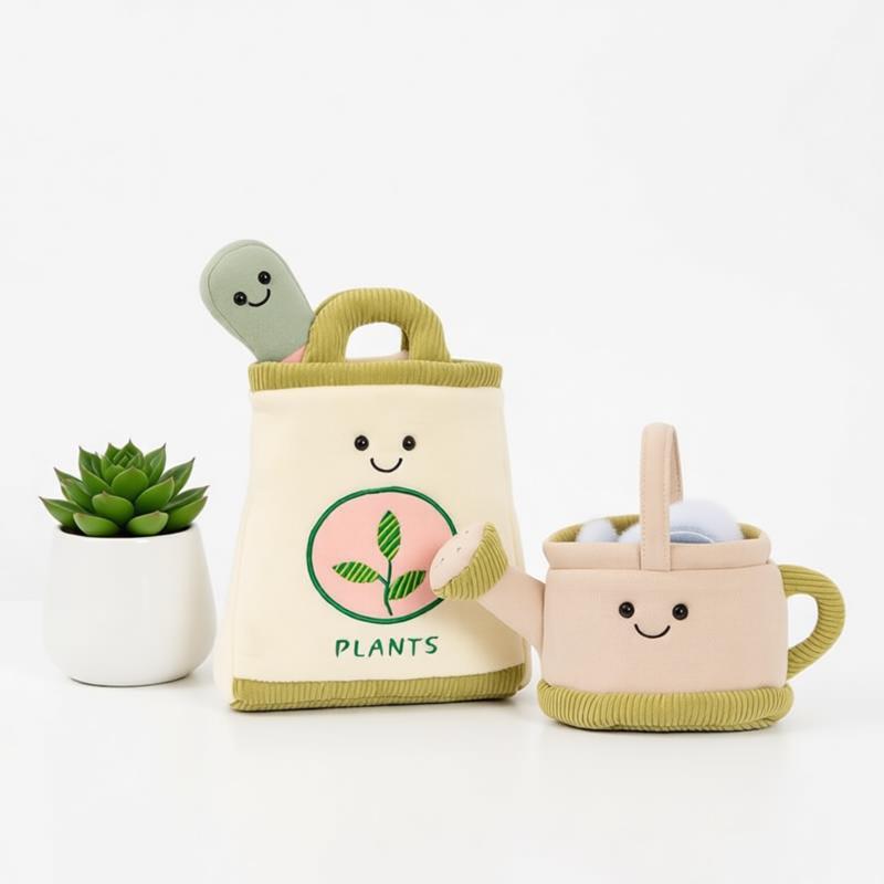 Plant Parental - ตุ๊กตาต้นไม้ตัดแต่งสวน ของเล่นนุ่มนิ่ม พร้อมกระเป๋า จอบ บัวรดน้ำ ตุ๊กตาผ้าเนื้อนุ่ม