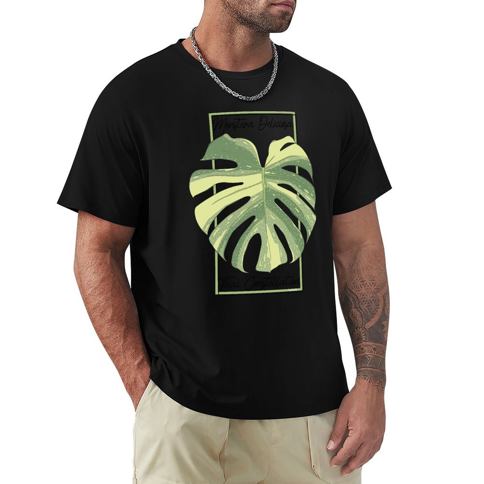Monstera Thai Constellation - เสื้อยืดแขนสั้นพื้นฐานลายตราสัญลักษณ์พฤกษศาสตร์กลุ่มดาวไทยของมอนสเตอร่า